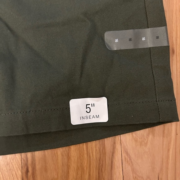 a.n.a Women's Olive Green Shorts - Picture 5 of 5